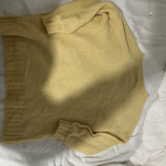 Oversized yellow knit sweater - Picture 2 of 3